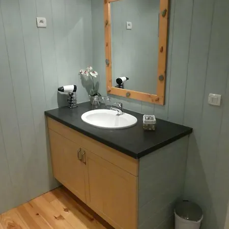 D'hotes Les Gragniotes Bed and Breakfast 3*